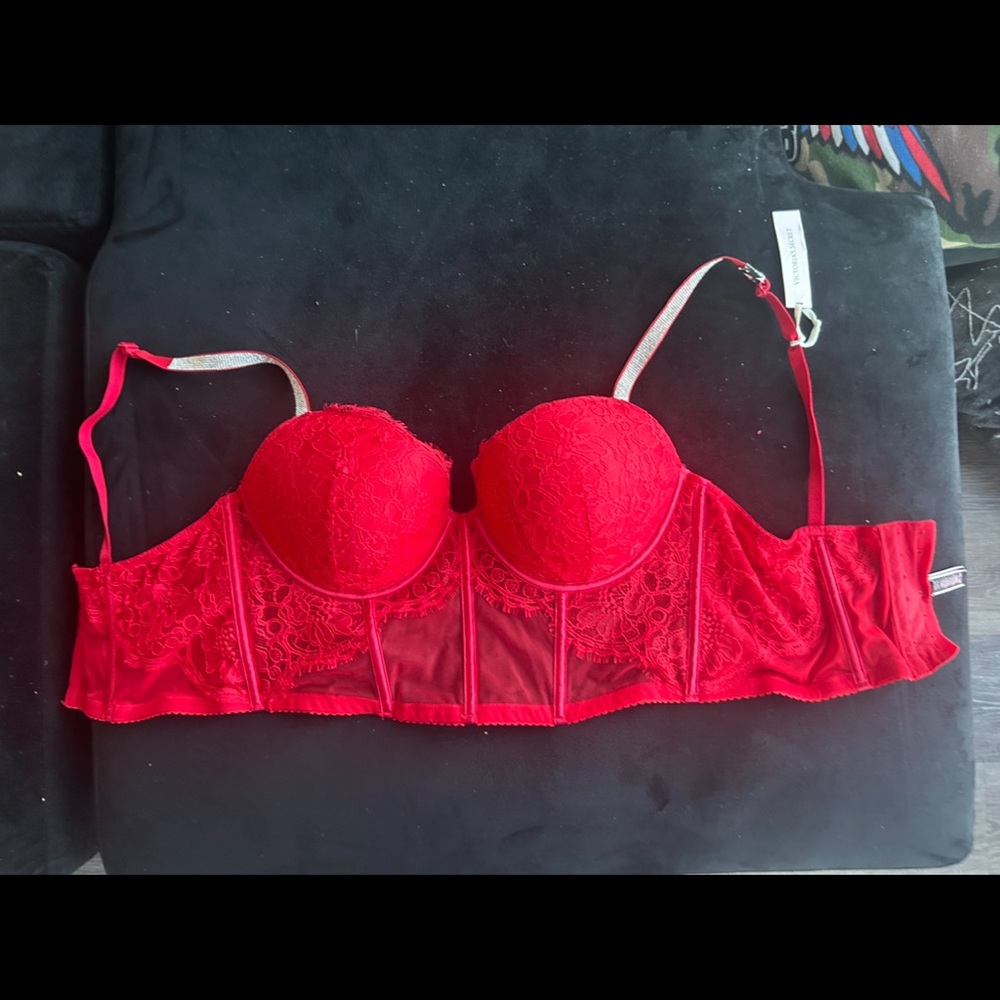 Victoria's Secret Vibrant Red Lace Bra